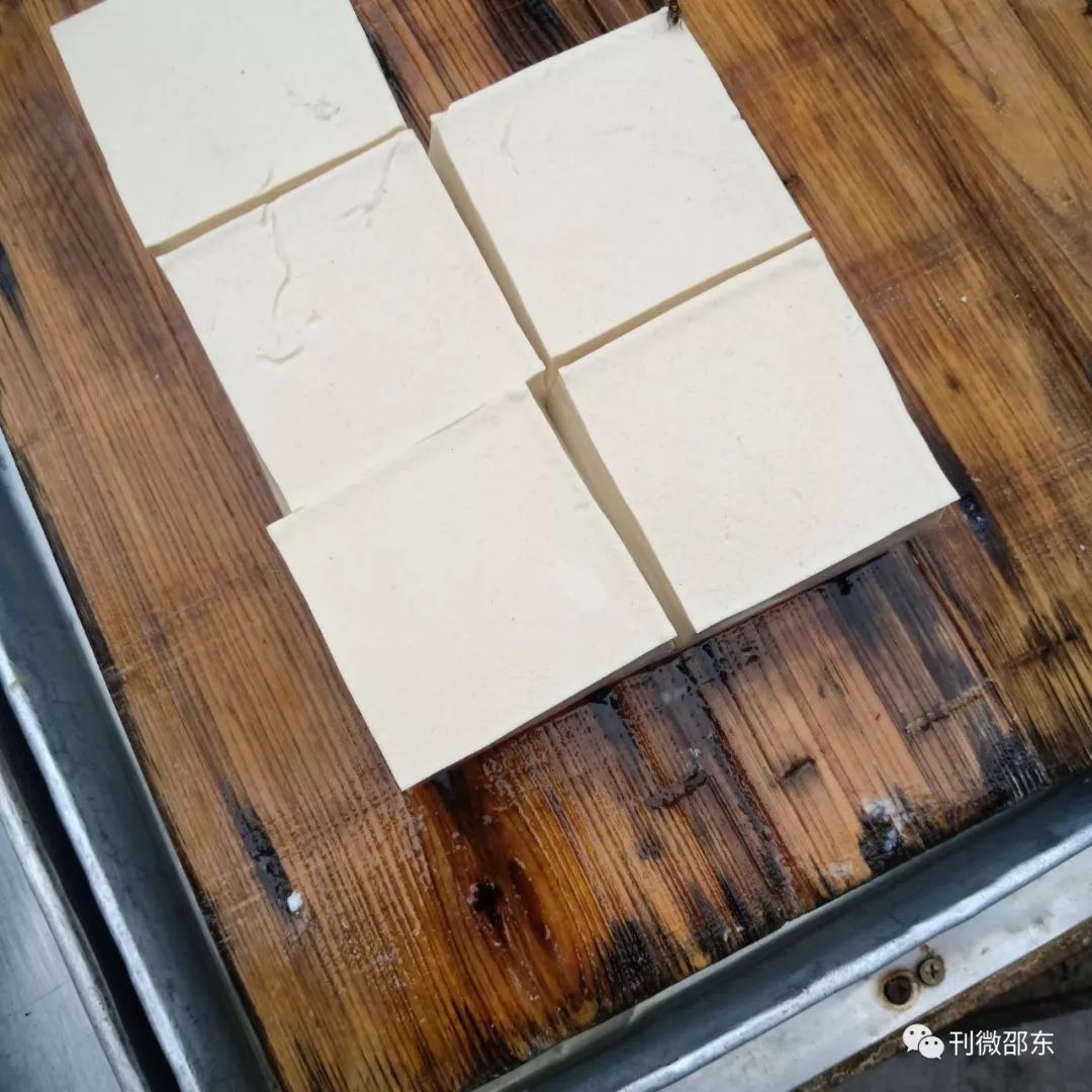 佘田桥豆腐米豆腐猪血特产图