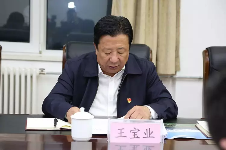 县政府党组及班子,县政府机关党组,办公业持Р恳