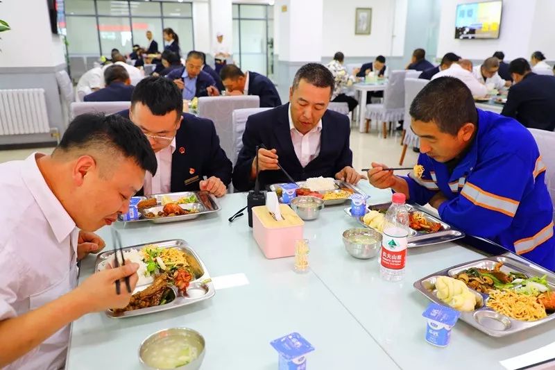 这里的职工食堂堪比星级餐厅