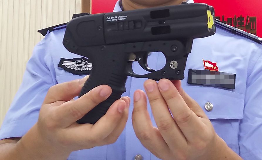 民辅警大批量装备新装备这个公安局牛