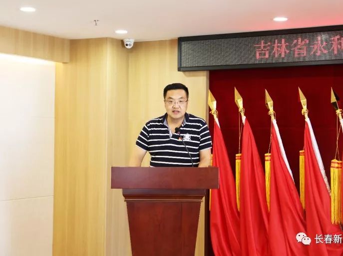 孙尚勇在平时的工作中,从来没给自己任何特权,严格遵守公司上下班时间