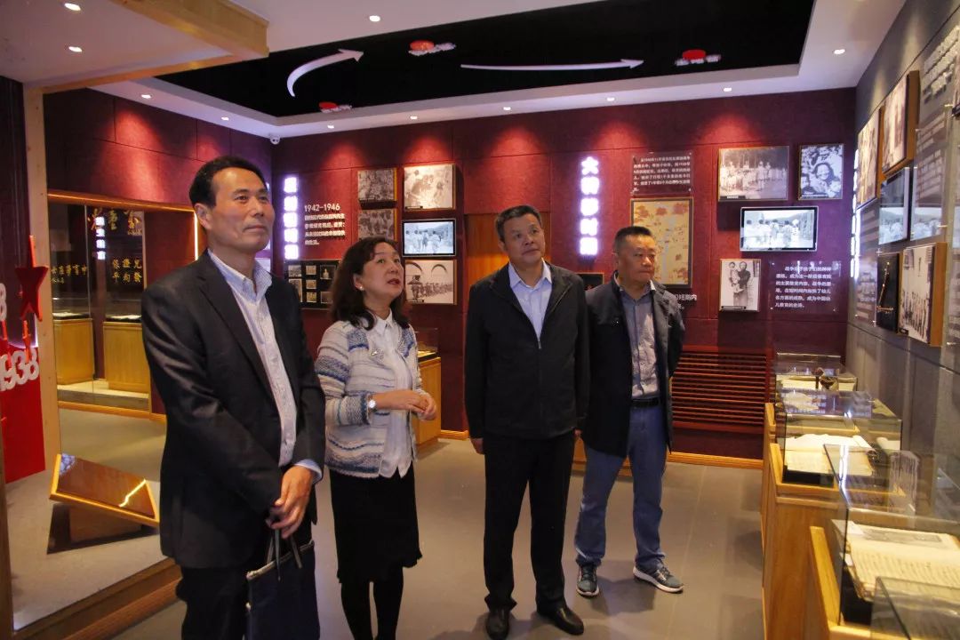 西安市第一保育院迎接了安徽省环境保护宣传教育中心主任胡毅清,陕西