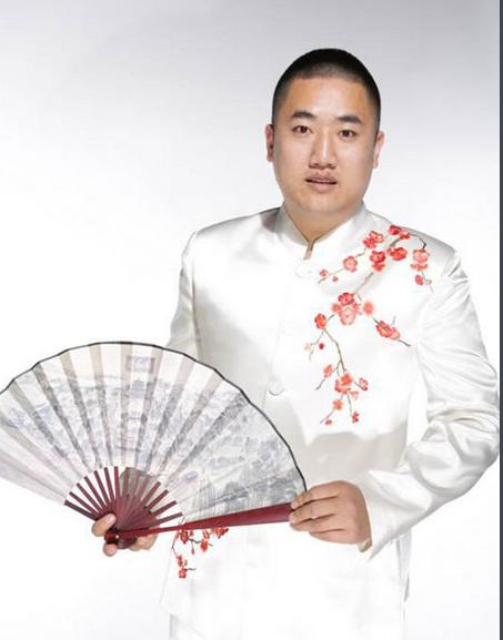 8, 张康这个算郭德纲口盟的徒弟,和贾旭明的搭档颇有默契,攻击型捧哏