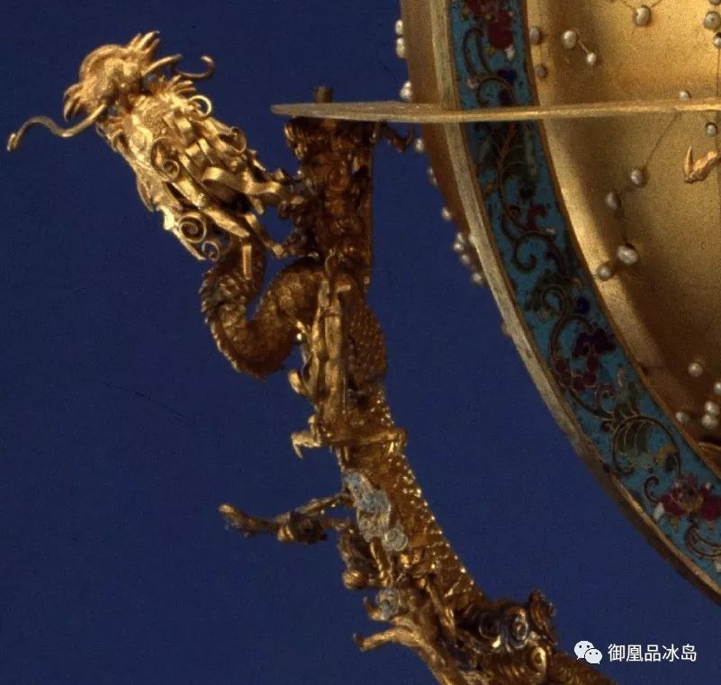 东西方天文学交流缔造出的乾隆皇帝奢华大玩具金嵌珍珠天球仪