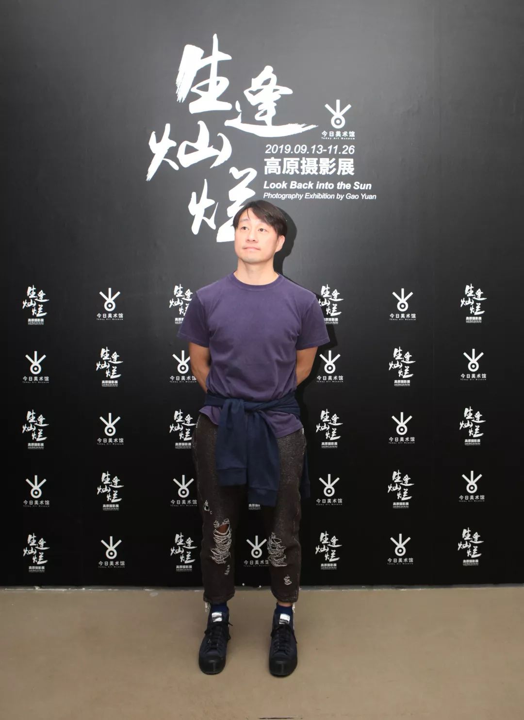 音乐制作人邓讴歌▲ 鼓手王澜▲ 自由音乐人陈劲▲ 《时尚芭莎》