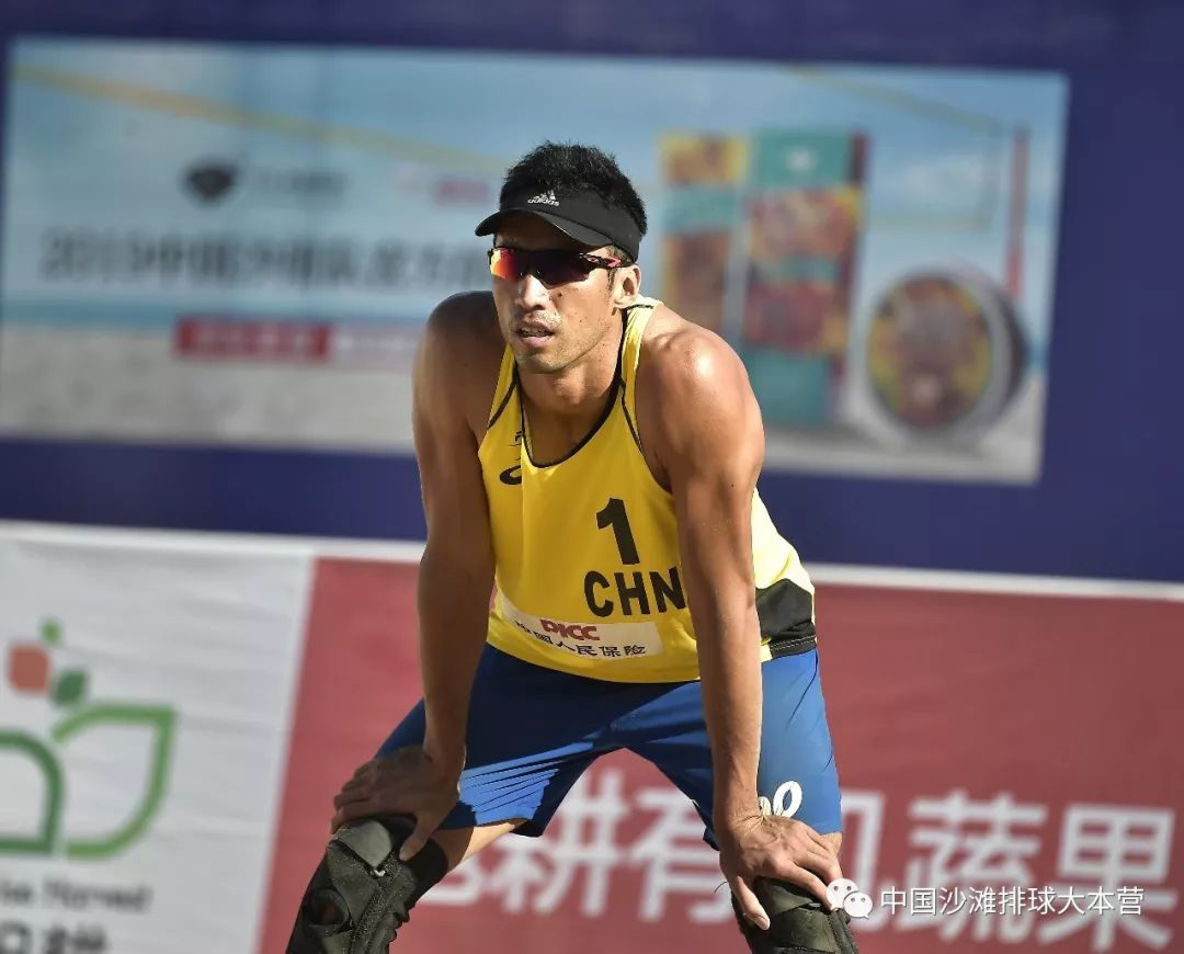 先后面对拉脱维亚组合格劳蒂亚,克劳钦诺卡与荷兰组合科泽尔,梅普林克