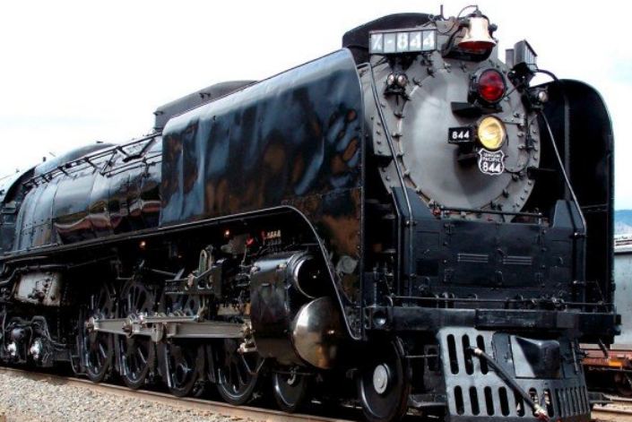 世界上最大的往复式蒸汽机车曾被投入使用,其名曰大男孩,建造于1941年