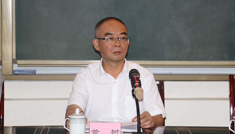 四川南充龙门中学召开主题教育工作会议