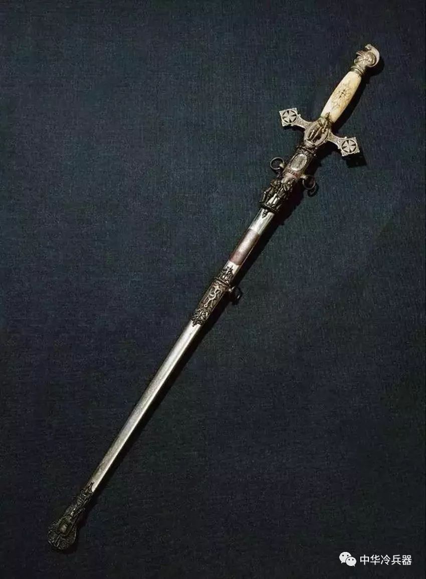 冷兵器时代中西方冷兵器"剑":虽拥有不同形制,但象征意义却相同