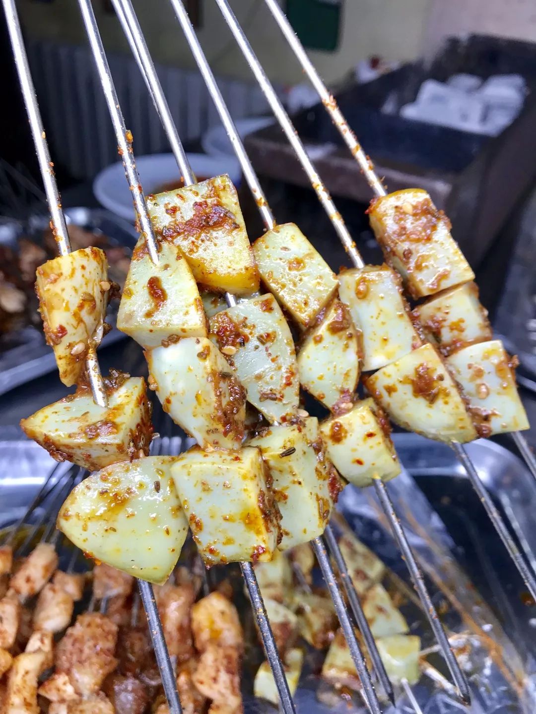 三义胡同10年小破店竟有外地大哥坐动车来吃还隔几天就来一趟