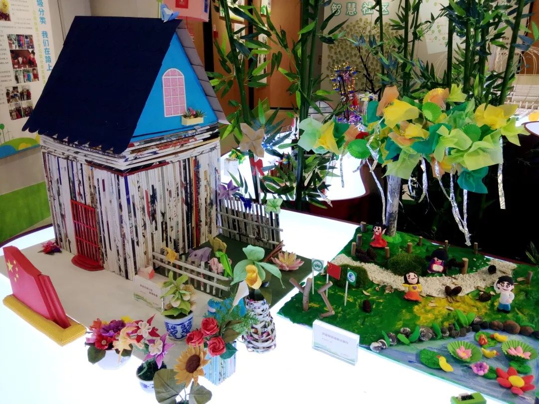 折纸艺术垃圾分类机器人家门口的环保艺术作品展邀你来打卡