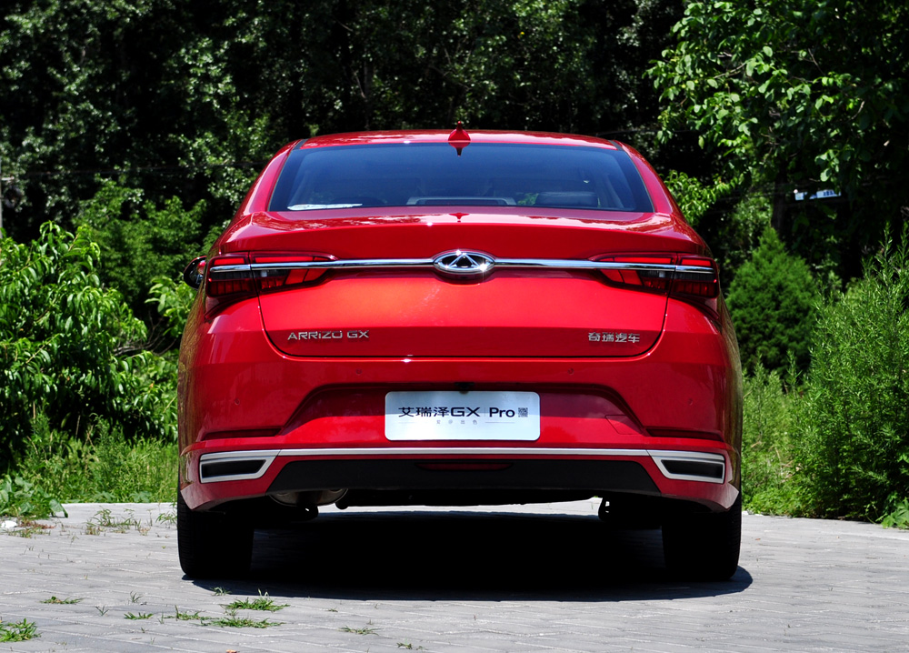 艾瑞泽gxpro的真实感来自奇瑞对轿车的理解试驾