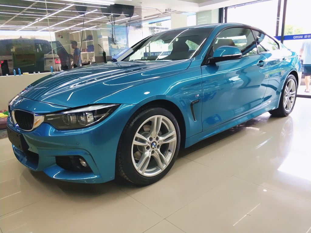 海岸蓝的宝马4系全车镀晶案例,镀晶有没有必要看完你就知道了