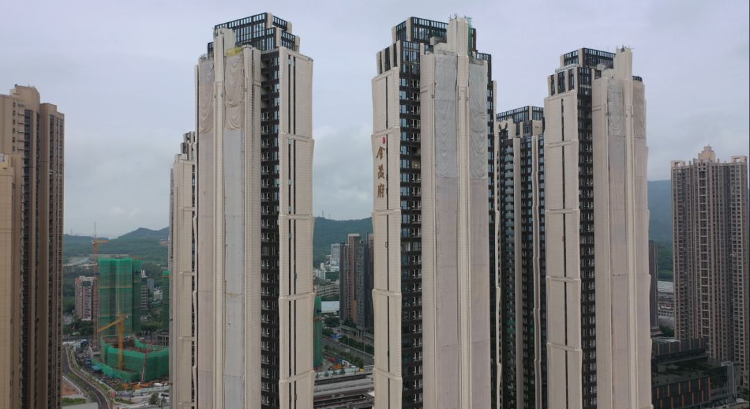 航拍龙华金茂府顶复卖1亿欲与深圳湾豪宅争王