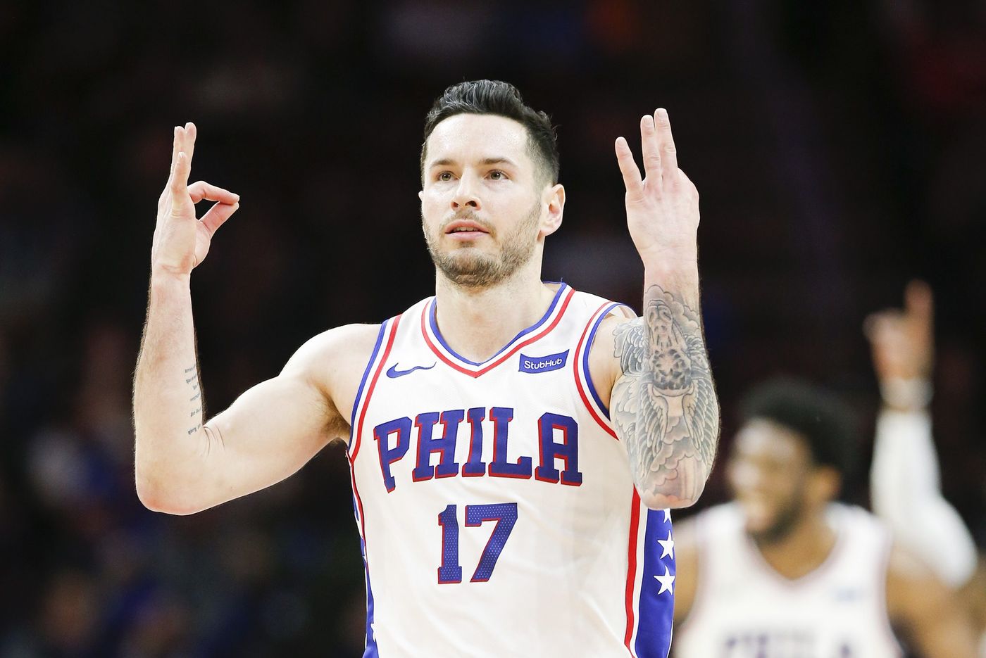 曾经辱华之人休赛期拒绝76人队2000万美金合同,他是真膨胀!_雷迪克