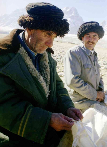 帕米尔系列之帕米尔高原塔吉克人的葬礼