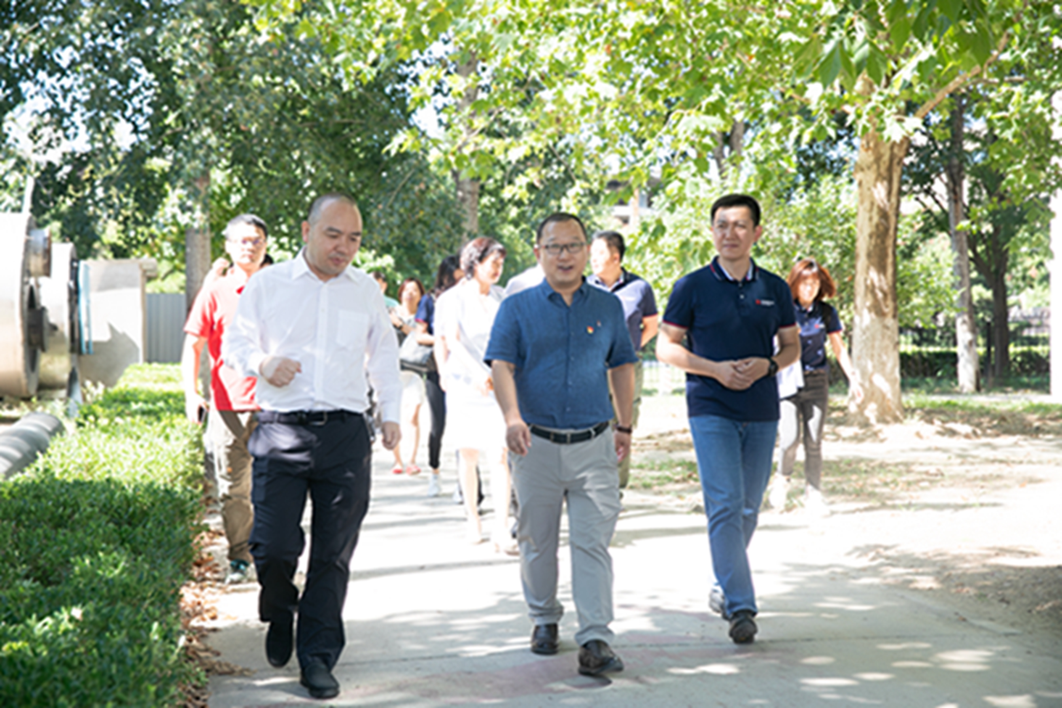 依托北京市计算中心的科技资源及中关村创客小镇的优势服务,计算中心