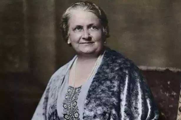 教育家 玛丽亚·蒙特梭利"我请求亲爱的全能的孩子们与我联合起来,一