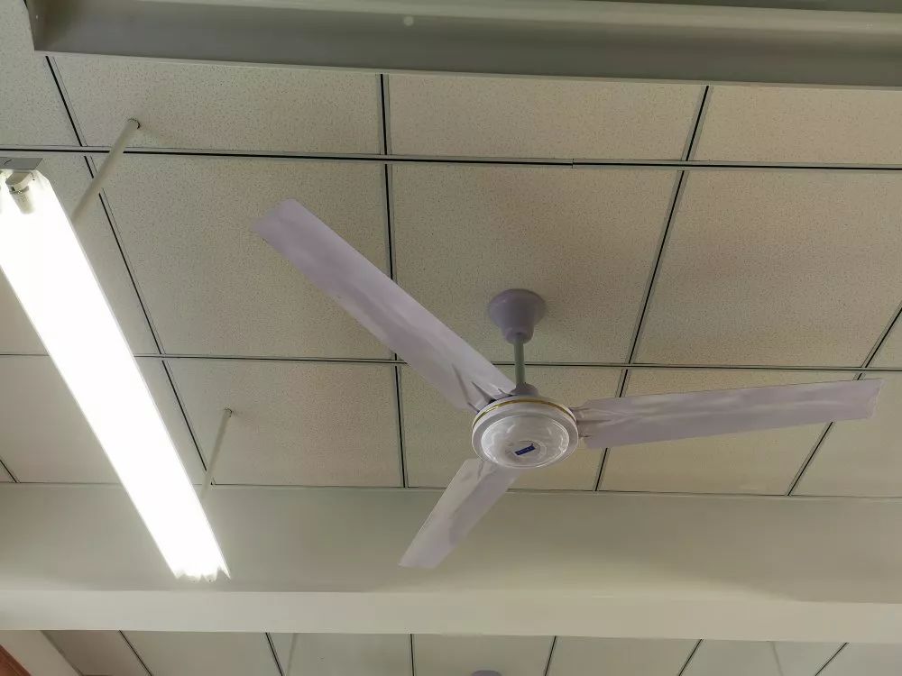 近视防控试点区滨江教室再改版