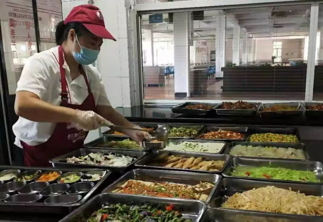 开学季揭秘衢州二中的食堂后厨