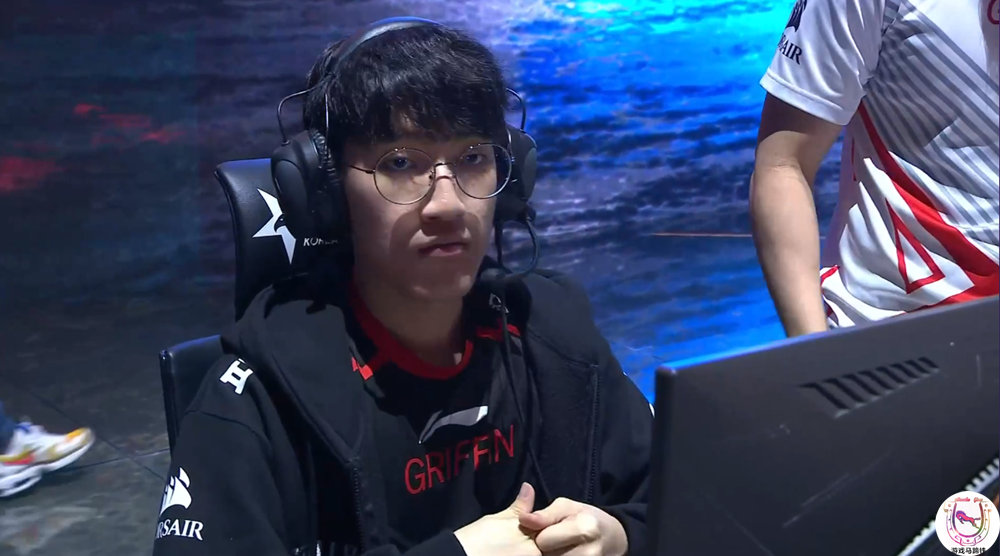 lol排位8连跪依然韩服第一?路人王名不虚传_tarzan