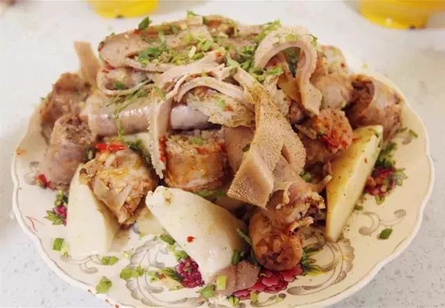 却藏着新疆人最爱的美食,为了吃必须去一次!
