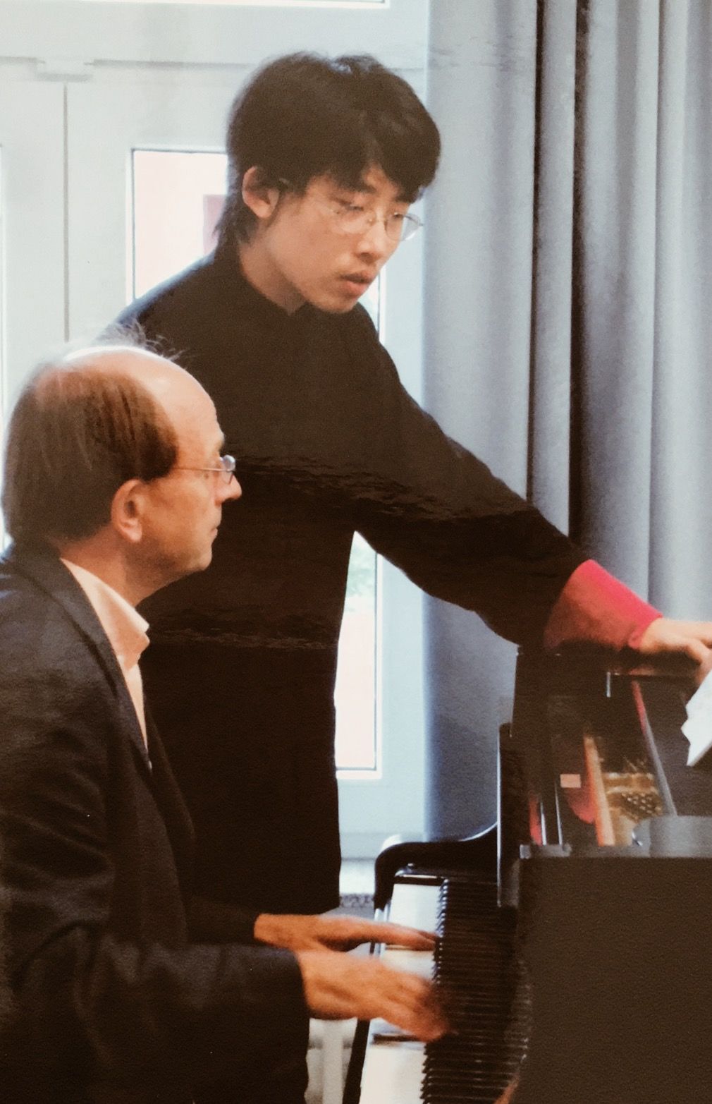 这位被英国查尔斯王子亲邀演奏的旅英中国钢琴家值得令我们骄傲