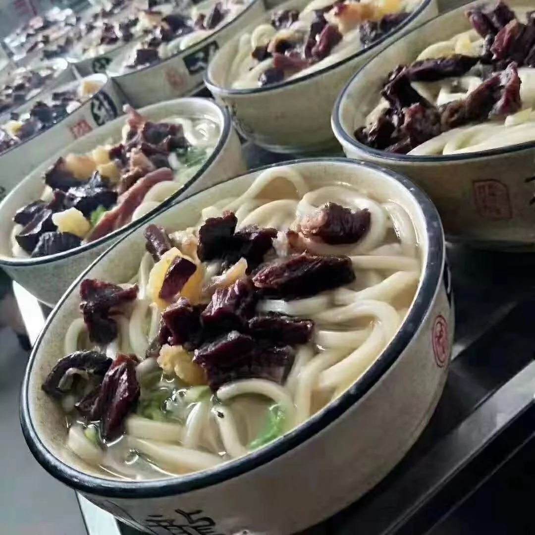 几天不吃馋得慌超好吃的肉干面被我们找到了