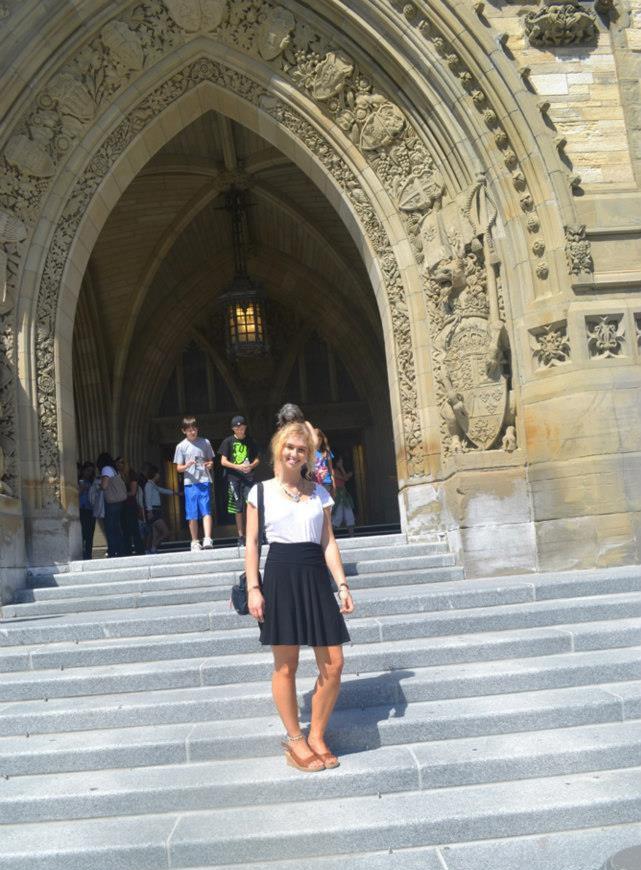 原创神童画家阿琪雅纳akianekramarik的奇妙人生与照片附akiane画作