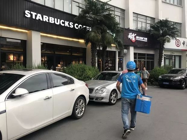 致专星送蓝骑士一周年快乐用心更多一度