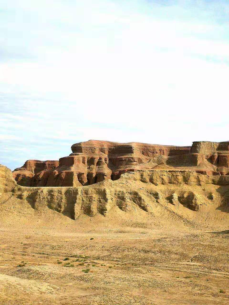 准噶尔盆地雅丹地貌世界魔鬼城秋季风景如画