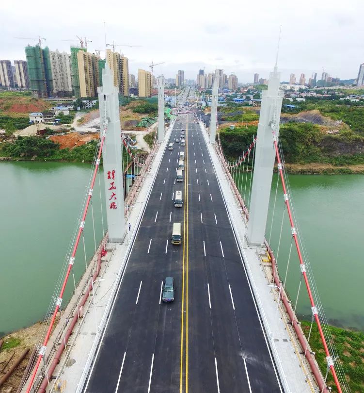 我司承建的阿尔及利亚南北高速公路e4标段与市桂花大桥