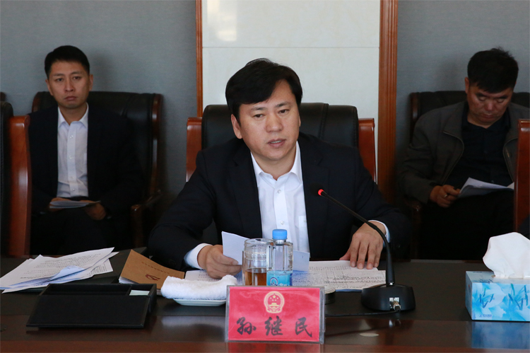 县政府召开十七届二十四次常务会议_通化县