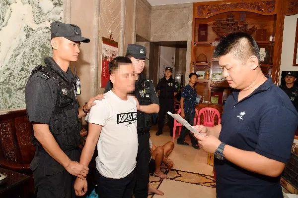 震惊警方破获一起扫黑除恶大案涉案金额达20亿豪车玉