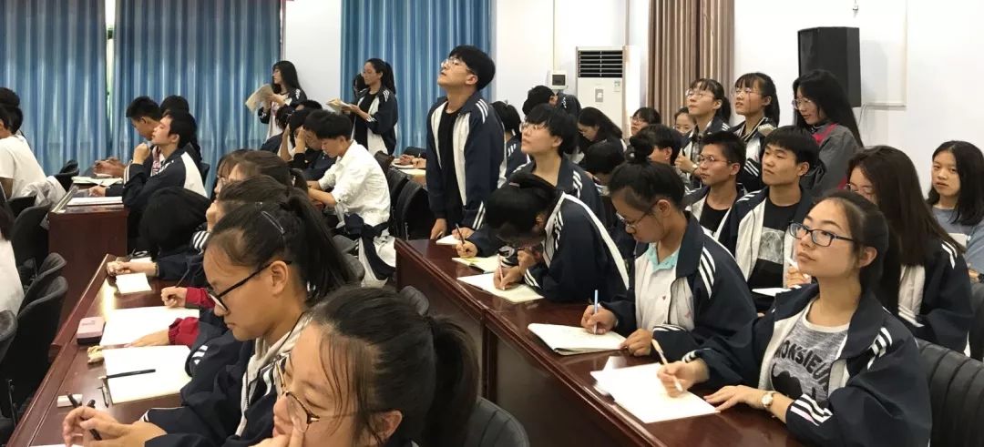 北京新东方名师面对面走进新绛县第二中学