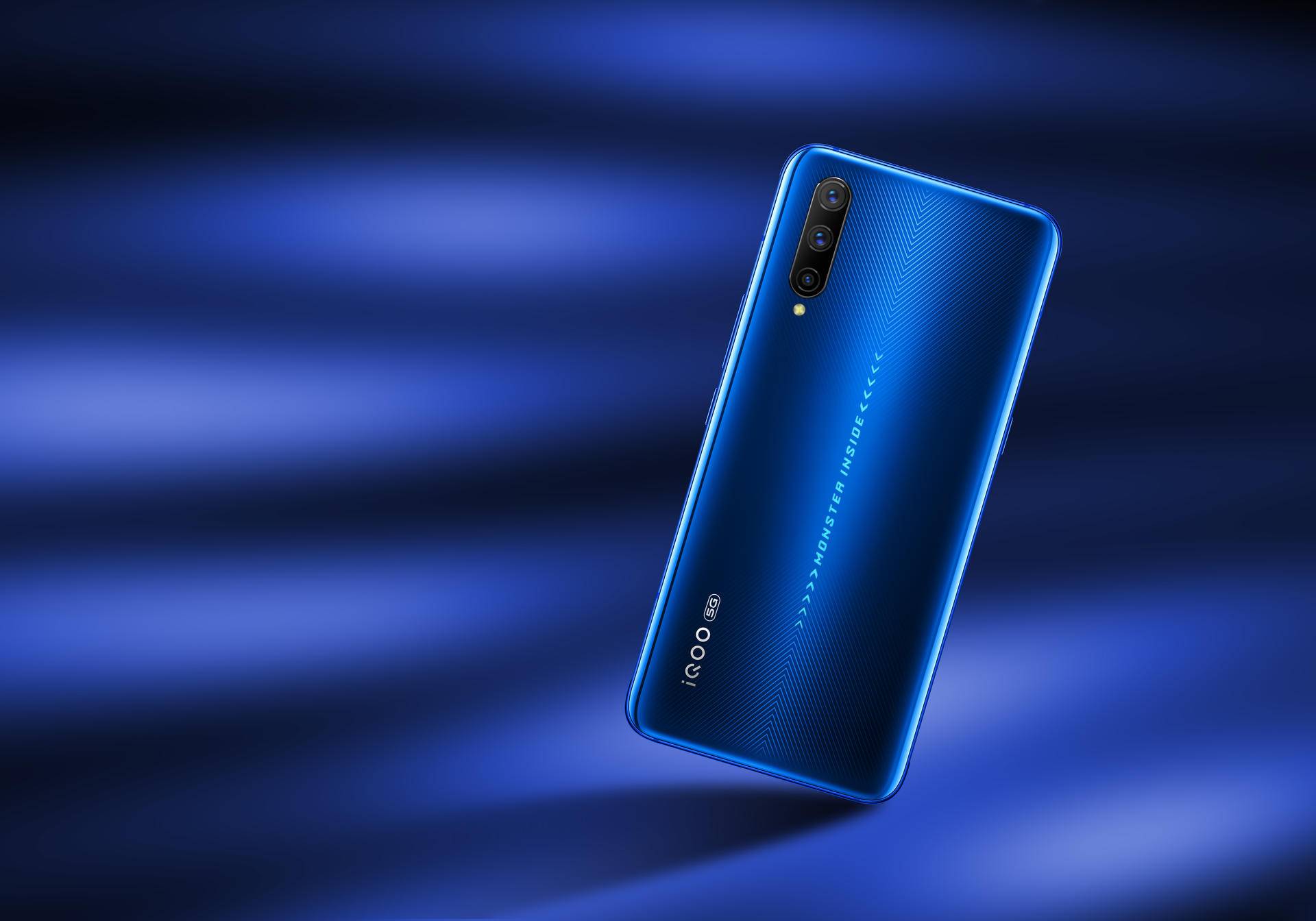 颜值与性能的完美结合iqoopro5g版幻影蓝正式开售
