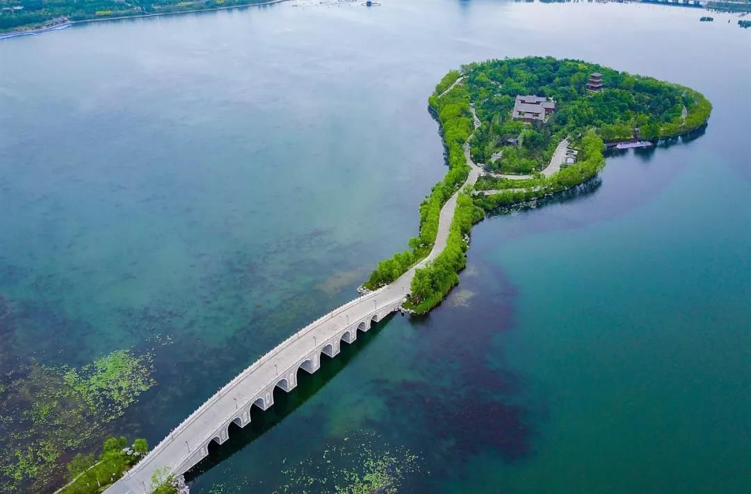 广东《慧能六祖大典》总制作梅洪团队倾力打造的中国首部湖中岛上