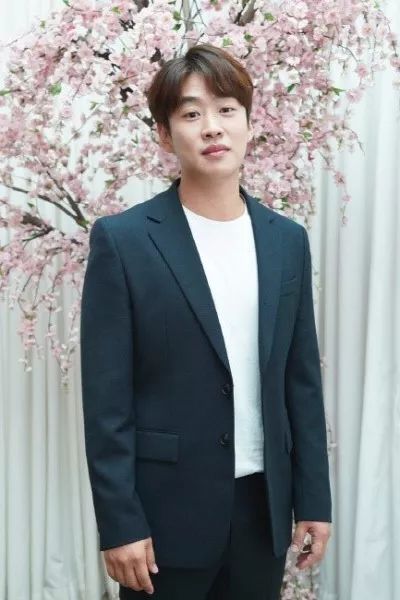 尤其是这张表情包相信不少小伙伴都用过吧!