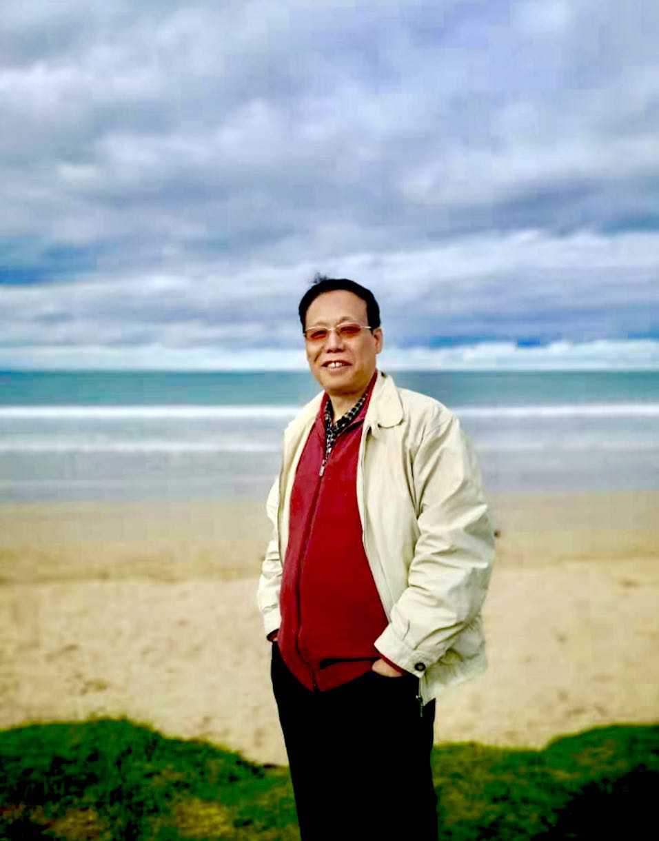 戴建明励志原创单曲《我们拥有一片大海》认人耳目一新