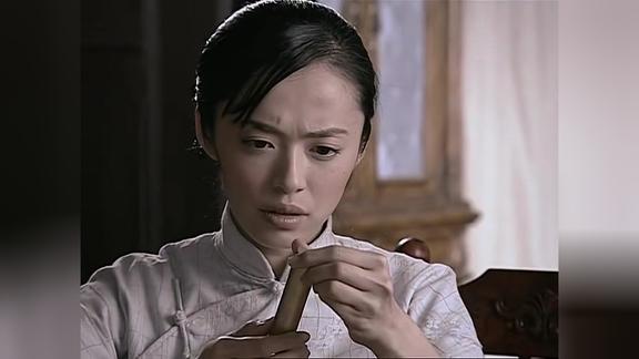 潜伏翠平没见过金条晚秋写情诗示爱余则成不屑一顾