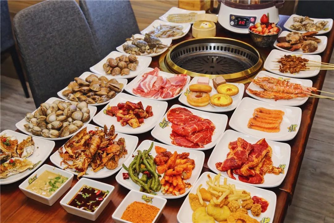 这位同学请留步巴彼客海鲜烤肉自助餐厅了解一下