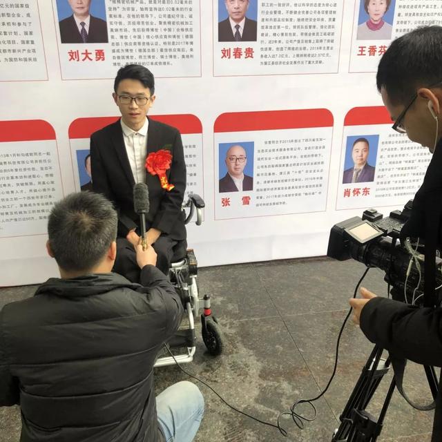 我们正青春我们在奋斗系列报道90后杨添财和他的创业故事