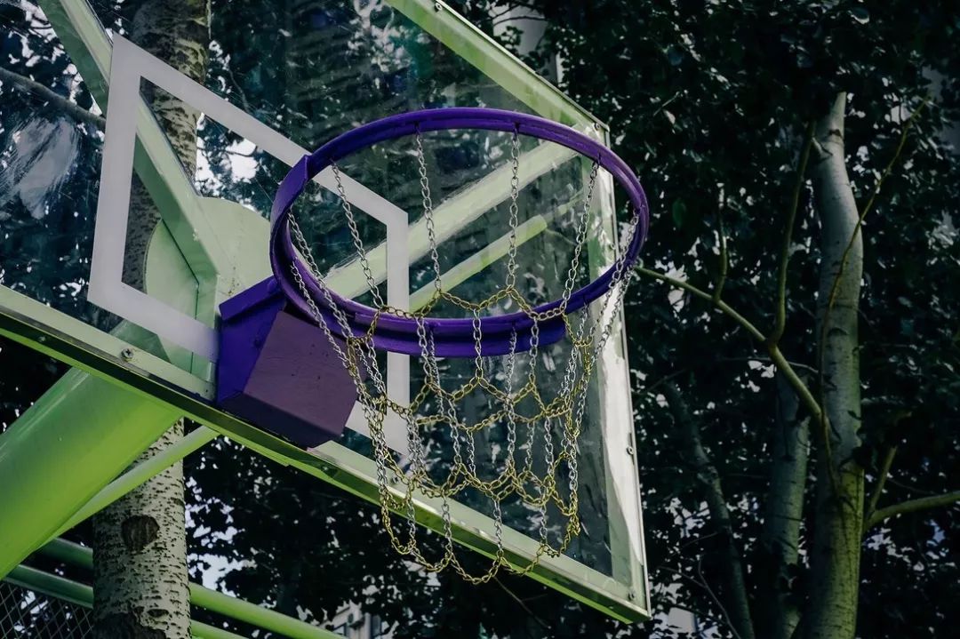 潮闻播报丨来自北京篮球场推出的限定联名单品