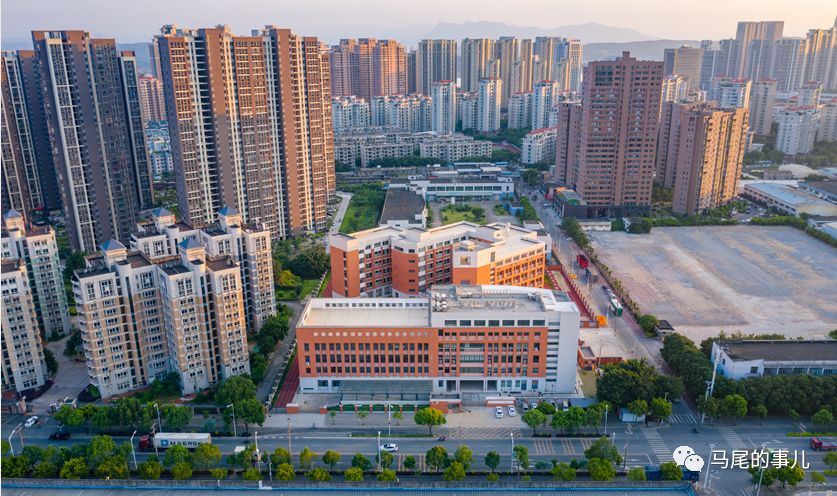 福州三牧中学马尾校区去年9月正式开学……马尾教育从"薄弱"到"茁壮"