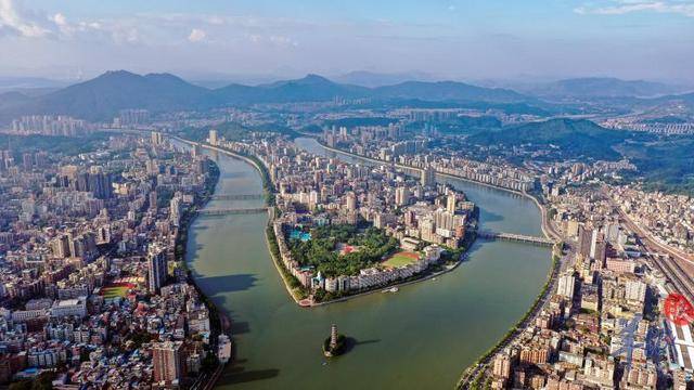 航拍广东之韶关万古丹霞冠岭南