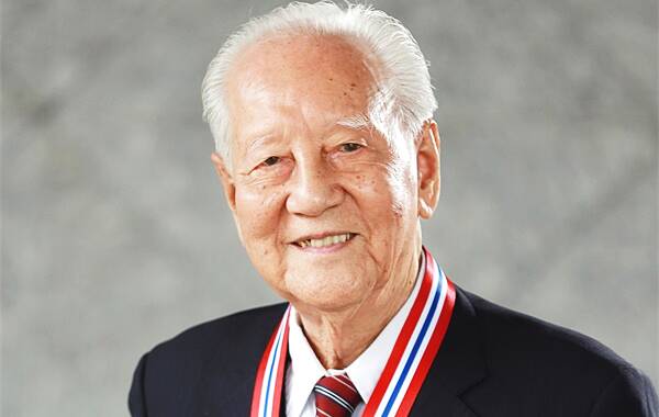 黄旭华为何能获得共和国勋章他一辈子只做一件事造核潜艇