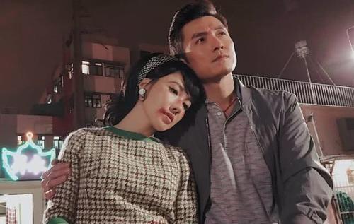 原创「金宵大厦」:康华和李施嬅相差10岁,却像同龄人