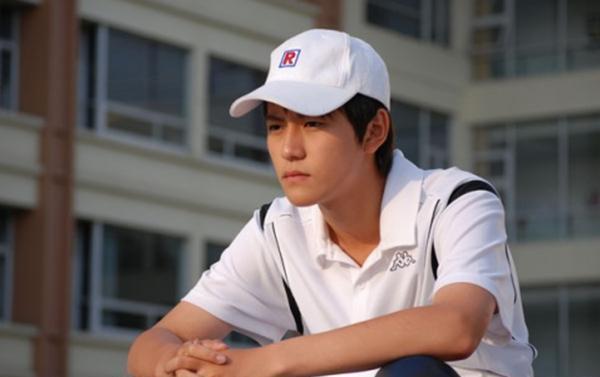 《网球王子》是一部改编自日本动漫的电视剧,该剧讲述了网球天才少年