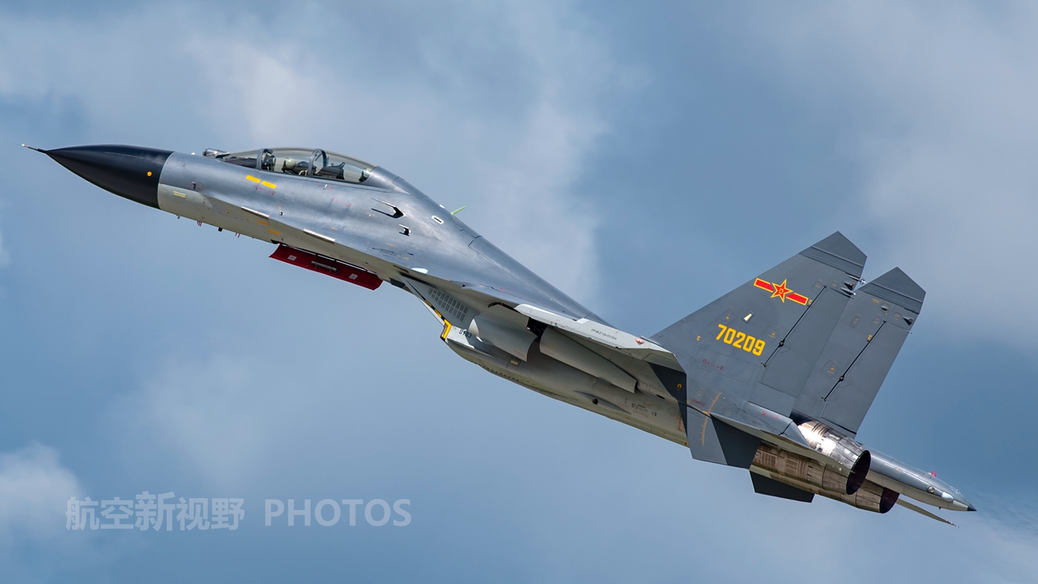 公开展示最多的国产重型战斗机,歼-11bs战机,沈飞明星产品_太行
