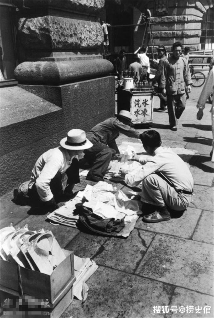 1949年大军进城前的上海,按部就班生活的百姓哪知新时代就要来临